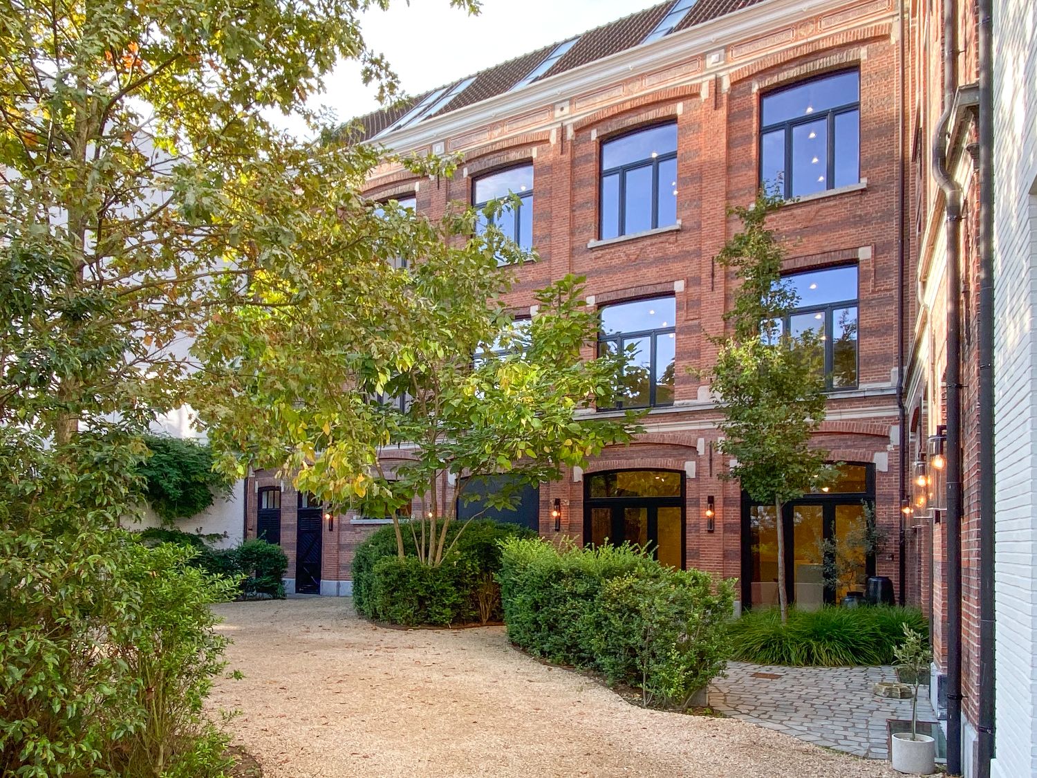 gezellige locatie voor bedrijfsevents met tuin - Meeting rooms in Antwerpen - The Catalpa - THE MILLS